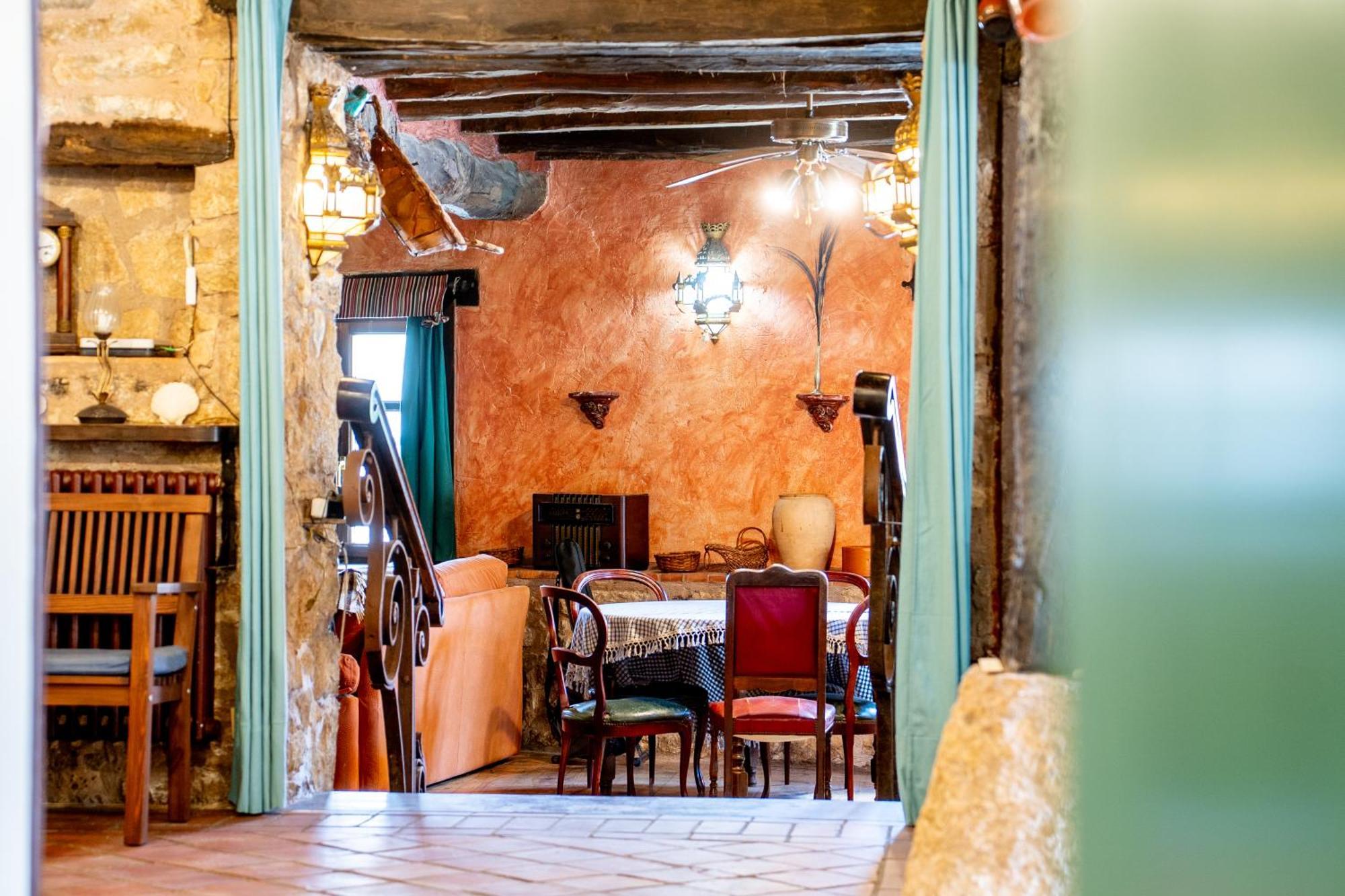 Hostel Atapuerca Inpulso Экстерьер фото